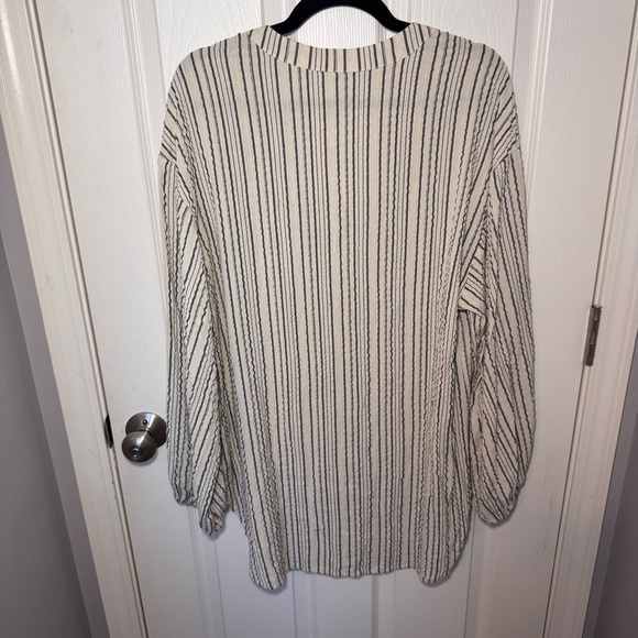 Free People Gray & White Rhythm Of The Night Striped Tunic - Picture 7 of 12